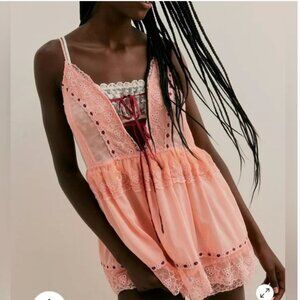 Free People NWT Sweet on You romper size M New with tag